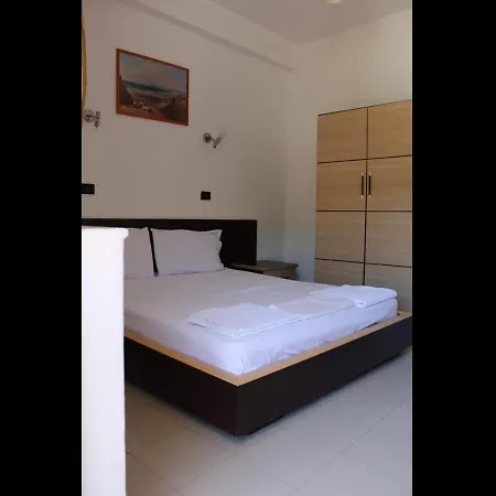 Colosseo Hotel 3*